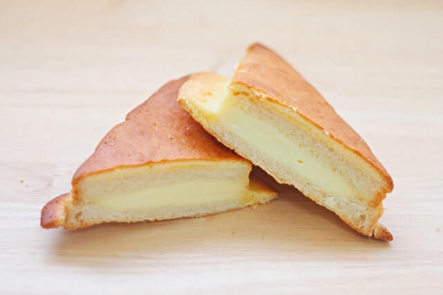 三角チーズパン