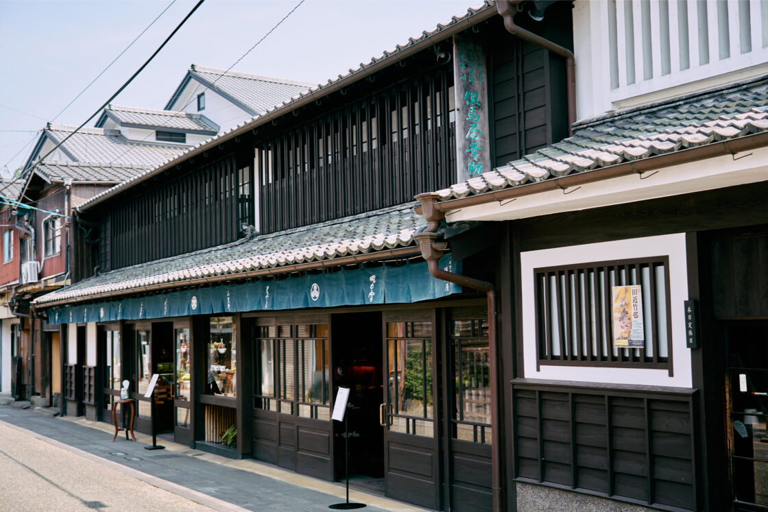 設立は1804年(文化元年)、和菓子店としては大分県(豊後)で一番古い老舗